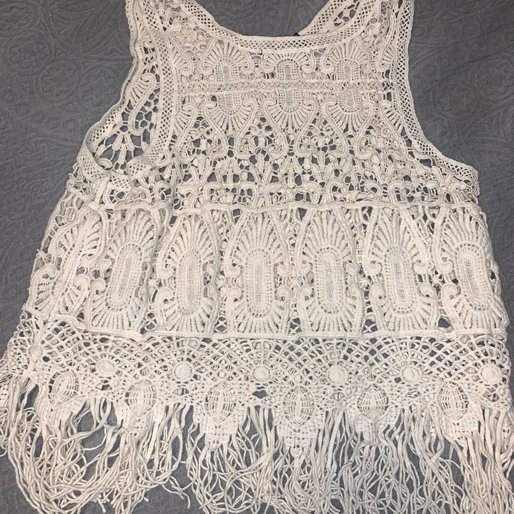 Forever 21 knitted white tank top cover - Picture 4 of 4